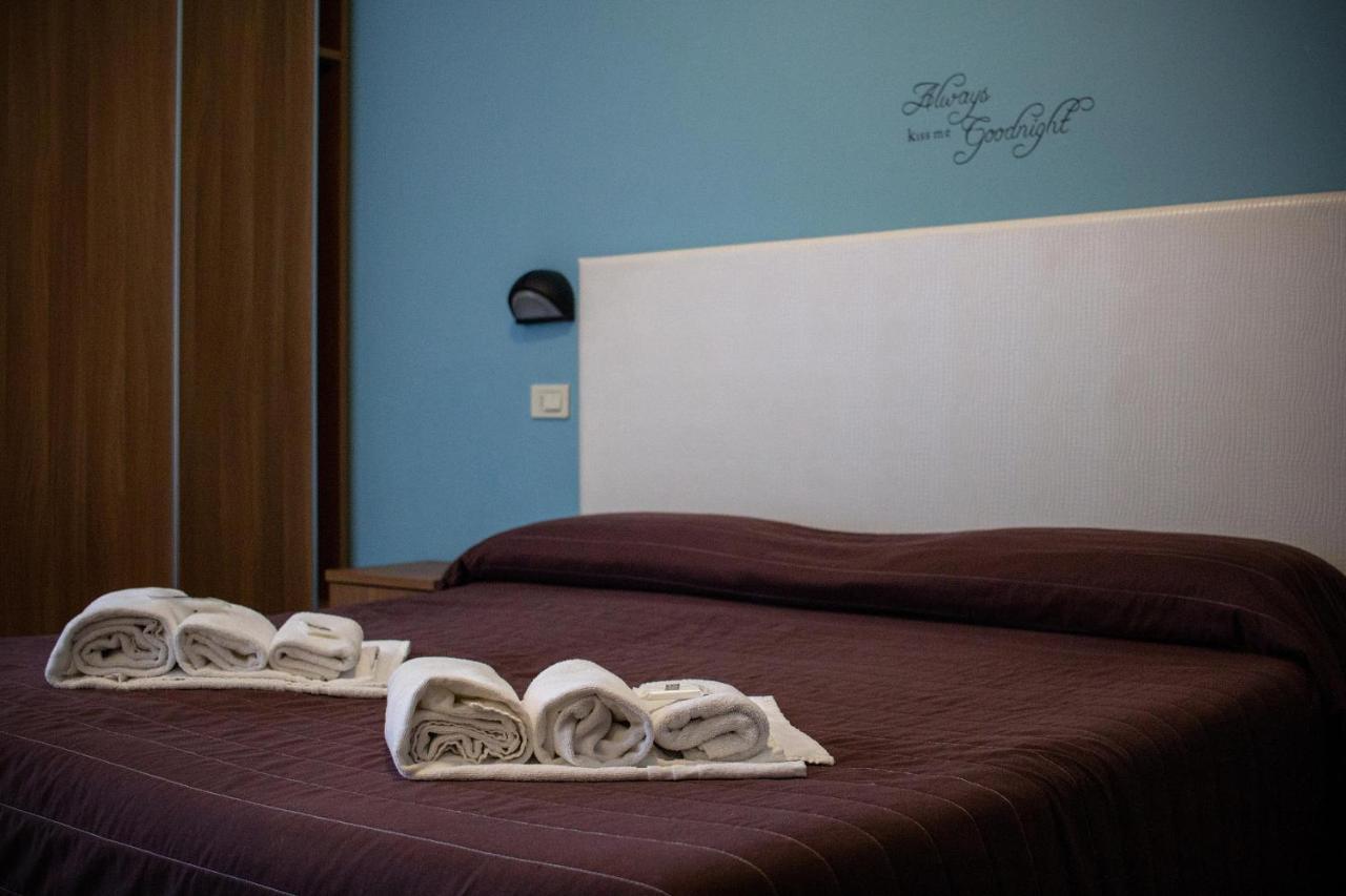 Hotel Vela D'Oro Riccione Extérieur photo