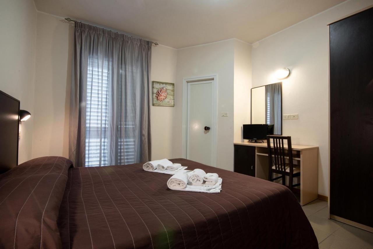 Hotel Vela D'Oro Riccione Extérieur photo